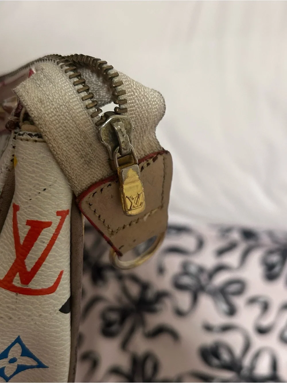 Louis Vuitton White Multicolor Monogram Canvas Clutch with Gold LV